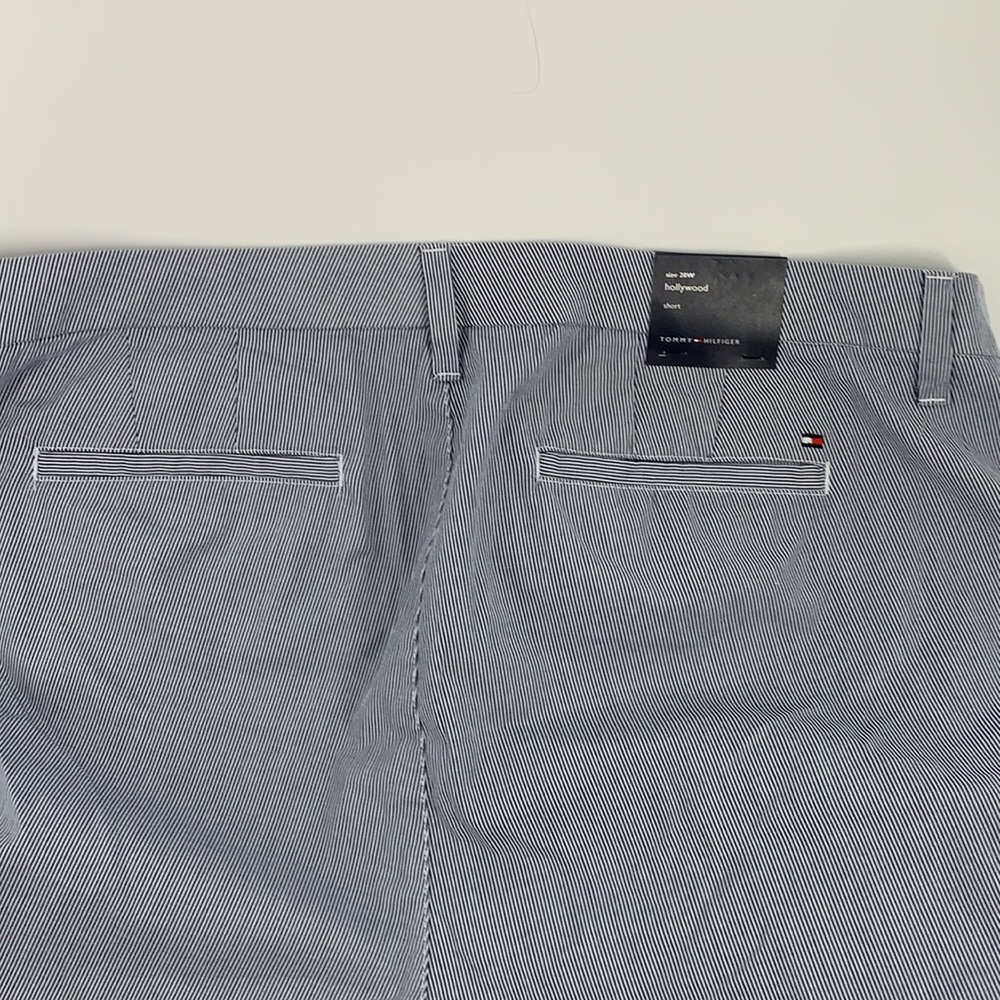NWT TOMMY HILFIGER Hollywood pinstriped Shorts 20W - Picture 2 of 5